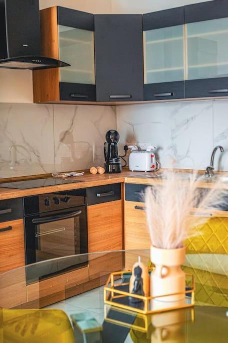Stylish Seafront Spinola Apartment Saint Julian's Екстериор снимка